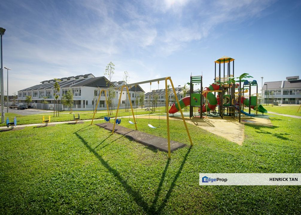 24x80sqft, Double Storey Superlink, 2600sqft, Gated Guarded, Selangor, Telok Panglima Garang