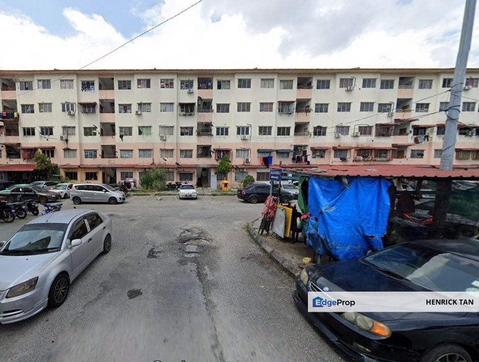 Low Cost Flat Taman Pendamar Indah 2, Basic unit, 3 rooms, 100% Loan,Freehold, Selangor, Port Klang