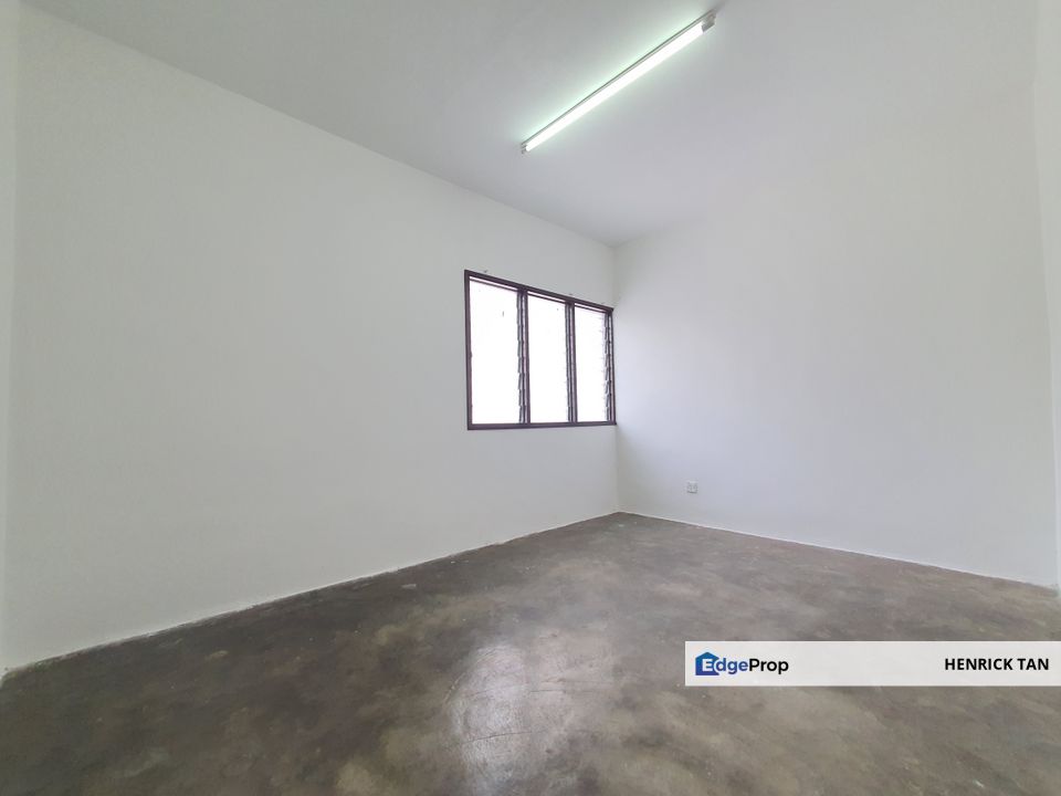 Facing Field, 2 storey, 14x60sqft, Renovated, Back Kitchen extended, Selangor, Shah Alam