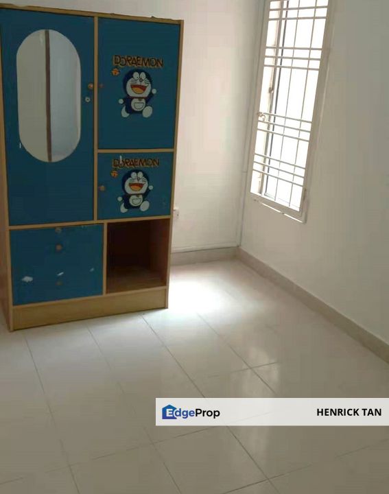 Double storey Town House, 22x45sqft, Gated Guarded, Freehold, Selangor, Kota Kemuning