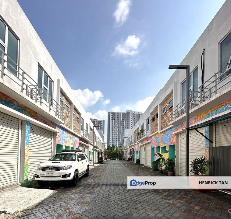 3 adjoining 2-Storey Shoplot, Tenanted, Freehold, 60x65sqft, Selangor, Dengkil