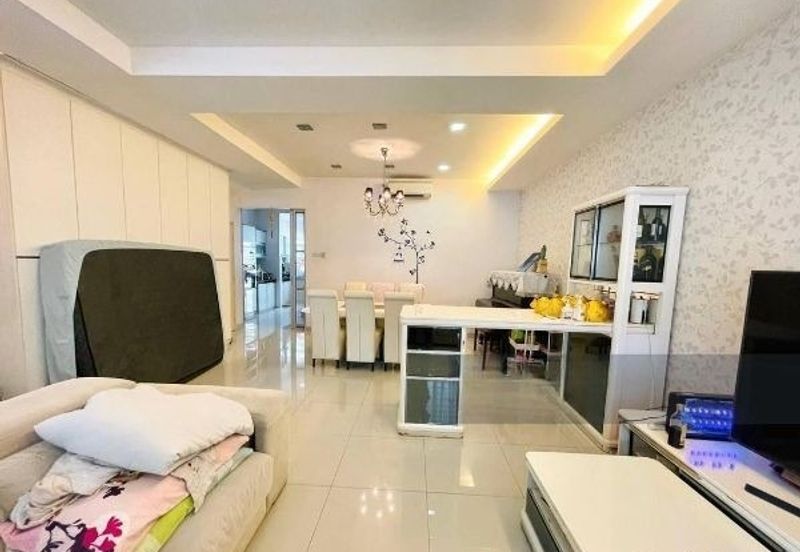 Renovated House, 22x70sqft, Build in dry and wet Kitchen Cabinet