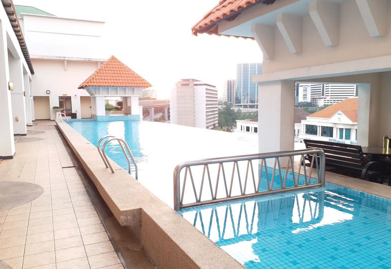 10 Semantan Suites (Sematan Avenue)