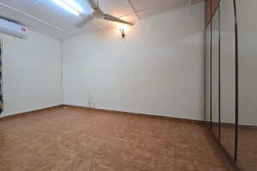 Taman Sri Subang PJS 10