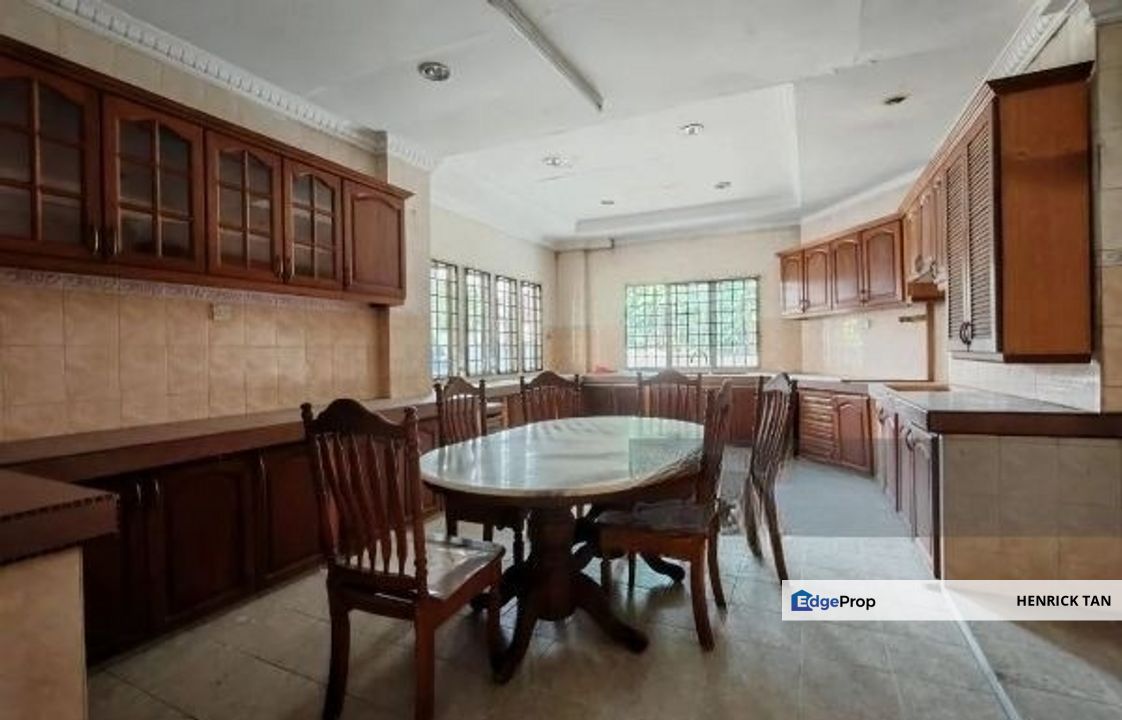 SS3, Taman Universiti, Petaling Jaya, 1.5 storey Bungalow, Selangor, Kelana Jaya