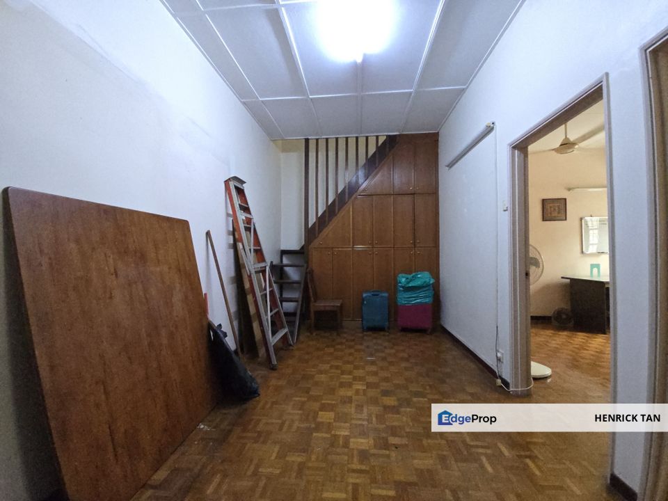 PJS 5 Taman Desaria, Double Storey, 22x70sf, Renovated Kitchen fully extended, Selangor, Bandar Sunway