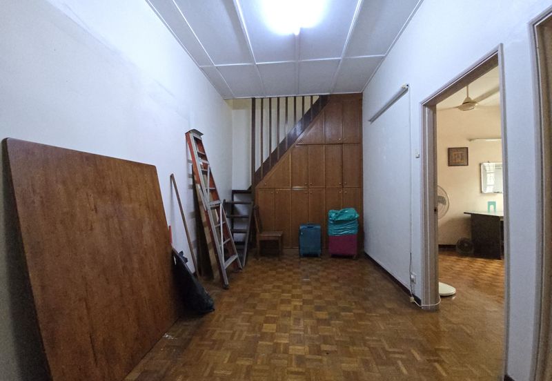 PJS 5, Taman Desaria, Double Storey, 22x70sf, Renovated and kitchen fully extended