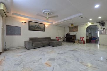 PJS 5, Taman Desaria, Double Storey, 22x70sf, Renovated and kitchen fully extended