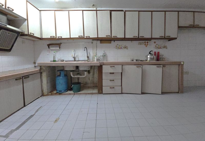 PJS 5, Taman Desaria, Double Storey, 22x70sf, Renovated and kitchen fully extended