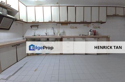 PJS 5, Taman Desaria, Double Storey, 22x70sf, Renovated and kitchen fully extended, Selangor, Petaling Jaya