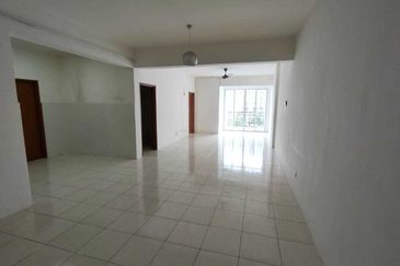 Green Suria Apartment