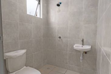 FREEHOLD LANDED Property