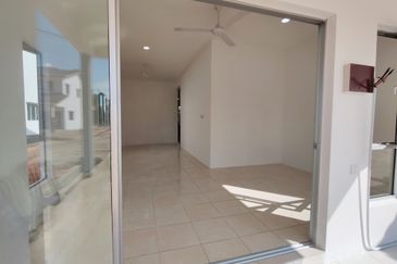 FREEHOLD LANDED Property