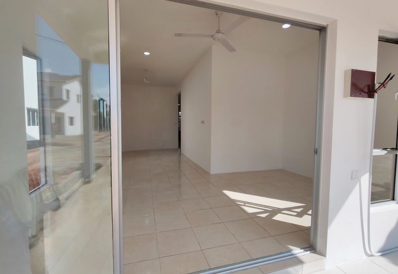 FREEHOLD LANDED Property