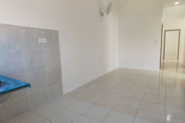 FREEHOLD LANDED Property