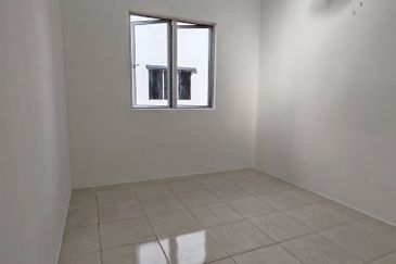 FREEHOLD LANDED Property