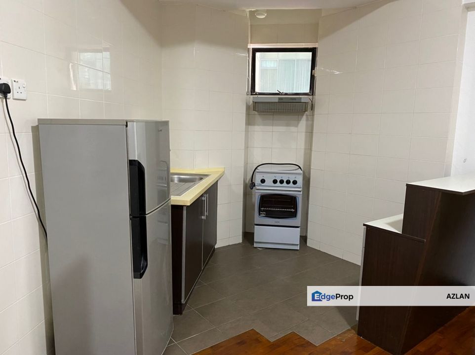 Fully Furnished, Close to Suria KLCC & KLCC twin tower and walking distance to Bukit Bintang district (Pavilion, Starhill, Fahrenheit88), Kuala Lumpur, KLCC