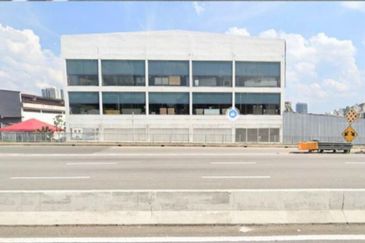 3 Storey Corner Shop Lot-Facing NPE Highway, Bandar Sunway @ Subang Jaya