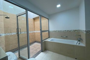 Seri Maya Condominium