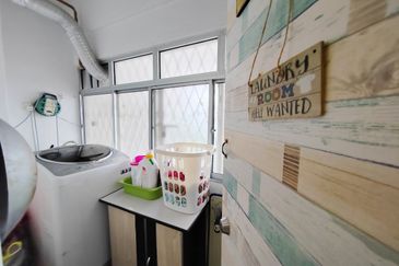 Sri Jelatek Condominium