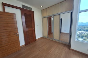 Dua Sentral Residential Tower