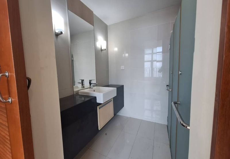 Dua Sentral Residential Tower