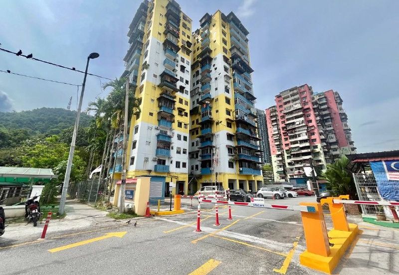 Menara Merak Kayangan