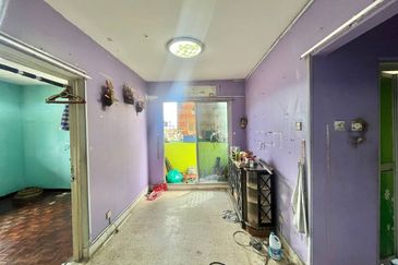 Menara Merak Kayangan