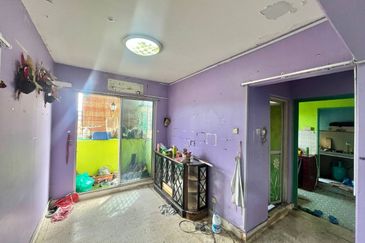 Menara Merak Kayangan