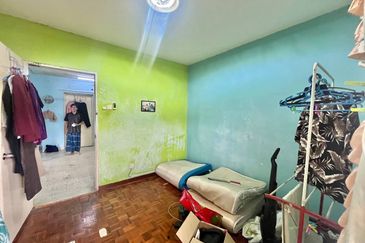 Menara Merak Kayangan