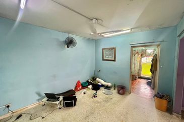 Menara Merak Kayangan