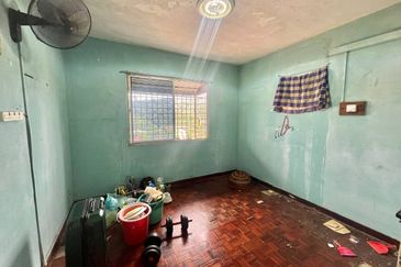 Menara Merak Kayangan