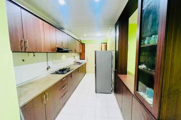 Putra Villa Kondominium