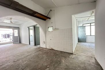 Taman Lembah Keramat AU5