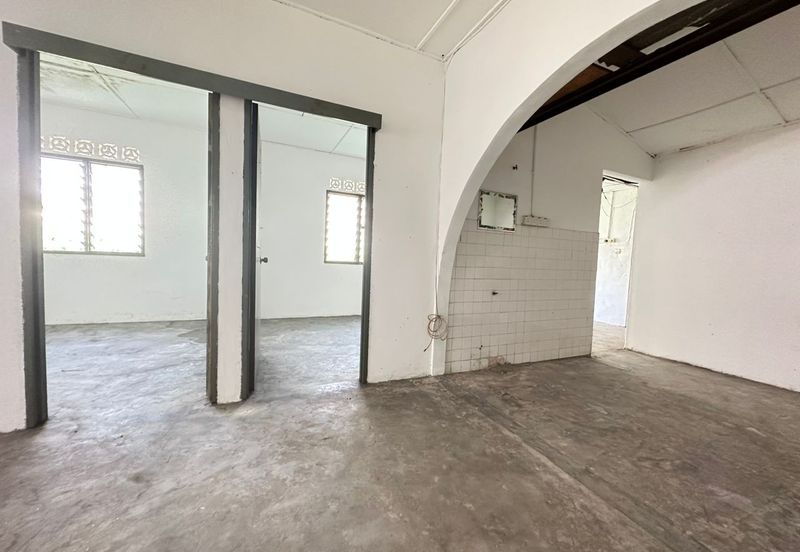 Taman Lembah Keramat AU5