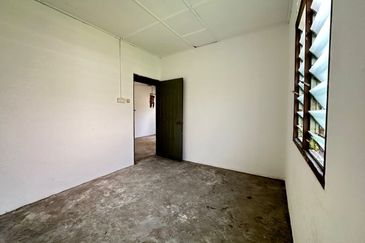 Taman Lembah Keramat AU5