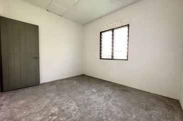 Taman Lembah Keramat AU5