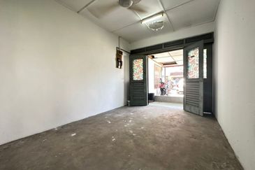 Taman Lembah Keramat AU5