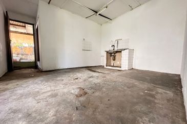 Taman Lembah Keramat AU5