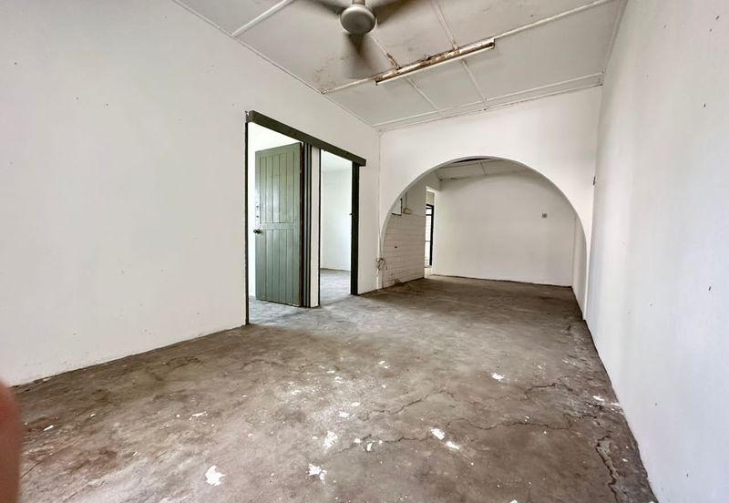 Taman Lembah Keramat AU5