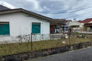 Taman Lembah Keramat AU5