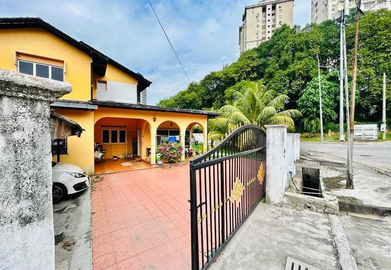 Kampung Datuk Keramat