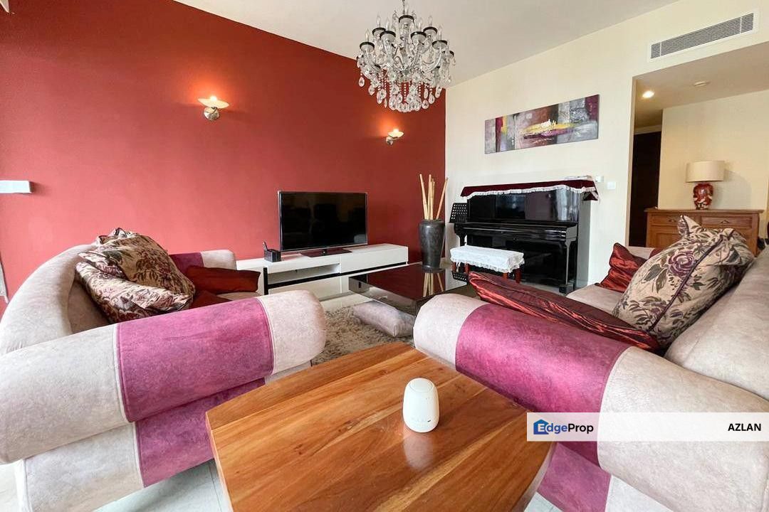 Freehold, spacious high-floor unit, renovated and fully furnished, just steps away from KLCC luxury living., Kuala Lumpur, KLCC