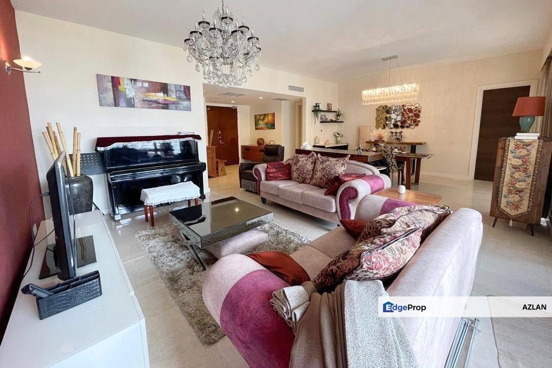 Freehold, spacious high-floor unit, renovated and fully furnished, just steps away from KLCC luxury living., Kuala Lumpur, KLCC