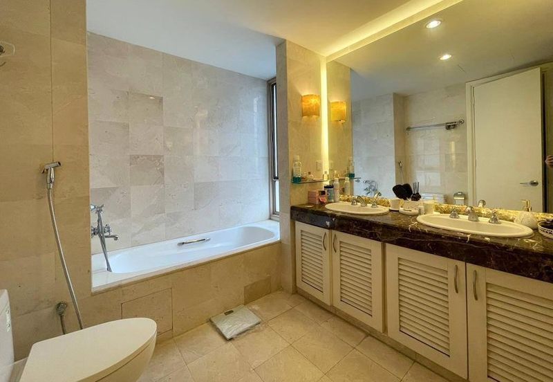 Hampshire Park Condominium