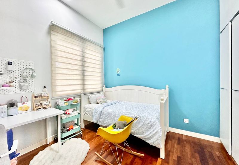 16 Quartz Melawati Condominium