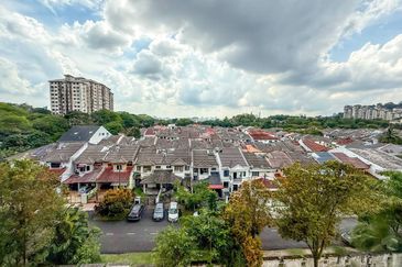 Kondominium Tiara Intan, Taman Bukit Indah