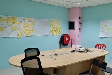 Plaza Dwitasik, Bandar Sri Permaisuri