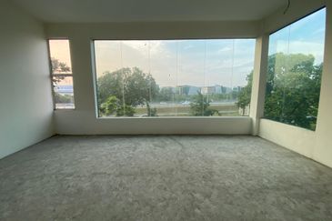 Elite 33 Signature Business Park