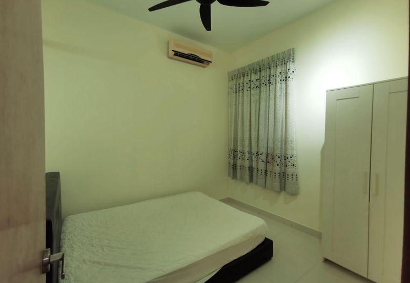 Royal Regent Sri Putramas III